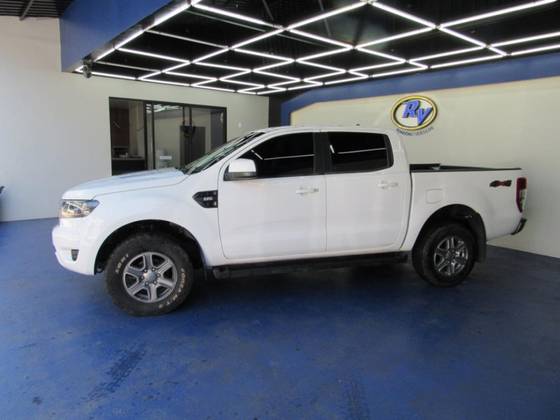 FORD RANGER 2.2 XLS 4X4 CD 16V DIESEL 4P AUTOMÁTICO